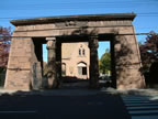 Grove Steet Cemetery Main Gate (61kb)