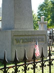 Grove Steet Cemetery, Grave of Noah Webster (89kb)